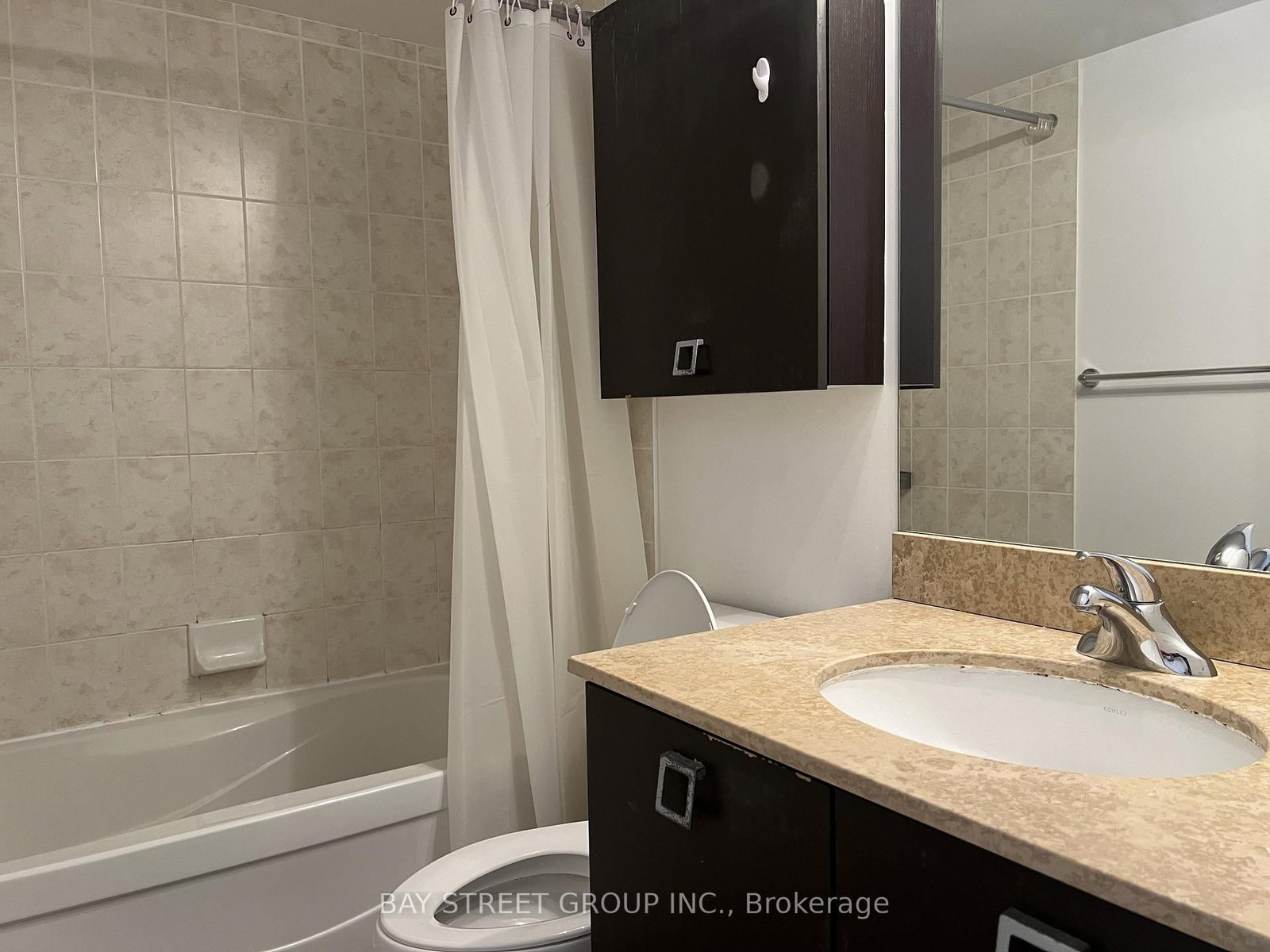 37 Grosvenor Street, Unit 605 - Photo 15