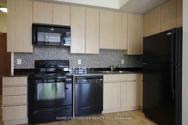 703 - 30 Canterbury Place