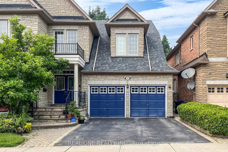 75 Green Meadows Circ, Toronto, M2J 5G6 | Image 2