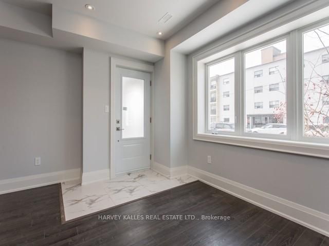Main - 989 Avenue Rd, Toronto, M5P 2K9 | Image 3