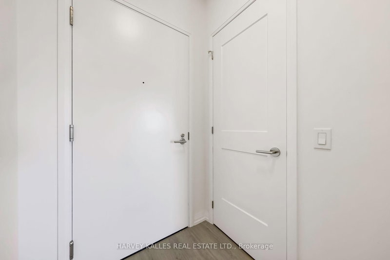 3214 - 50 Dunfield Ave, Toronto, M4S 0E4 | Image 3