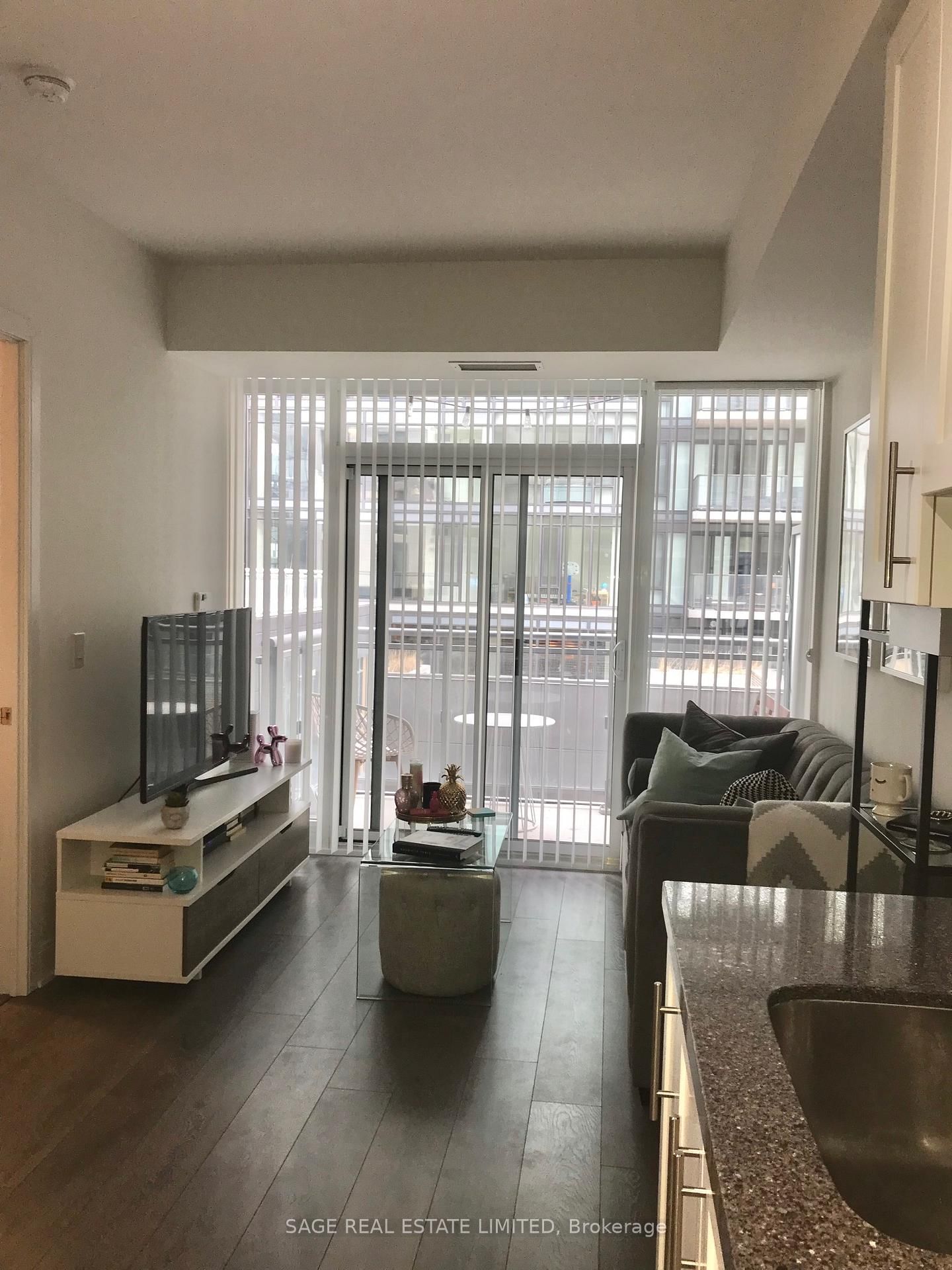 525 Adelaide Street W, Unit 931 - Photo 2