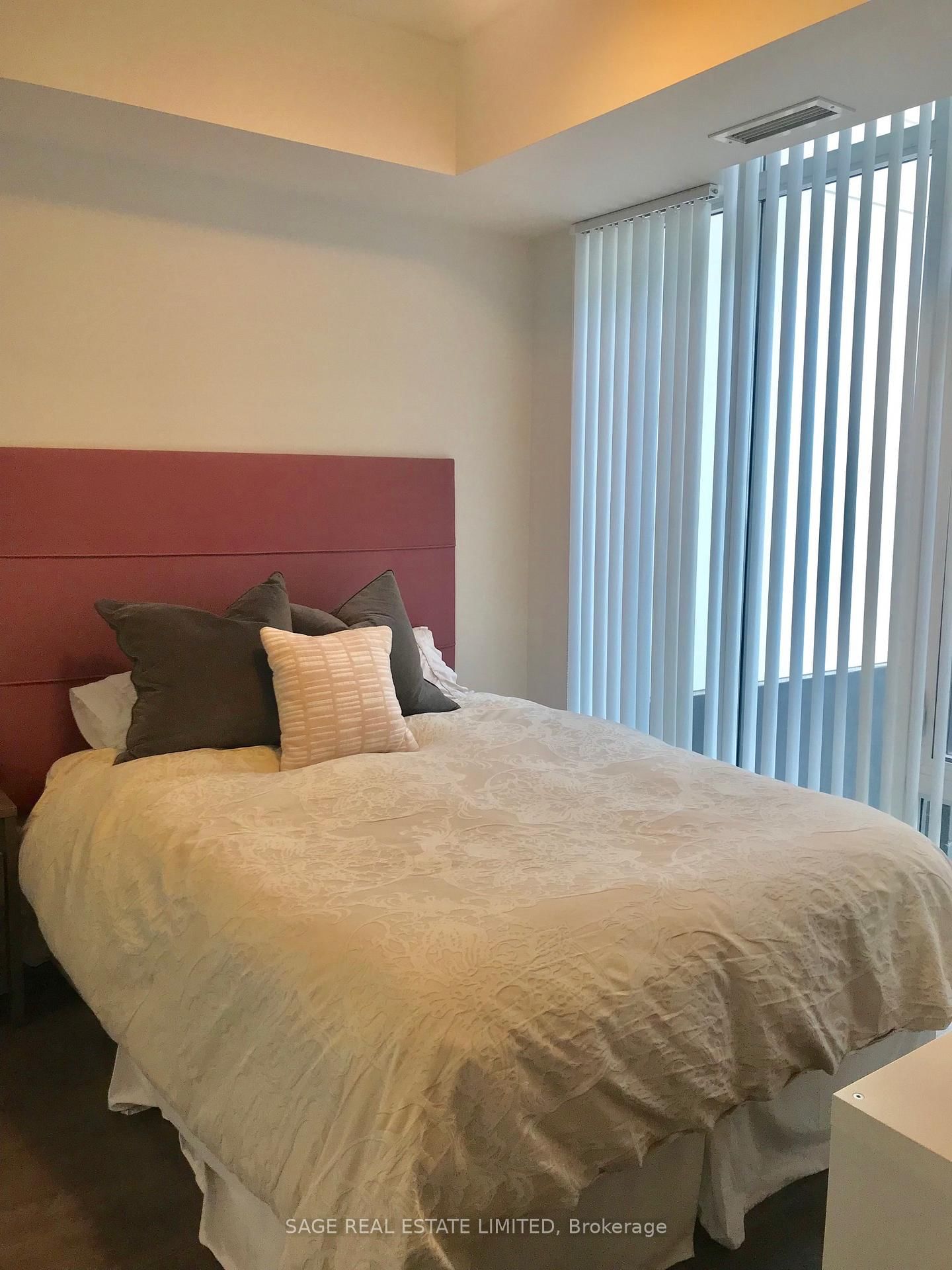 525 Adelaide Street W, Unit 931 - Photo 8