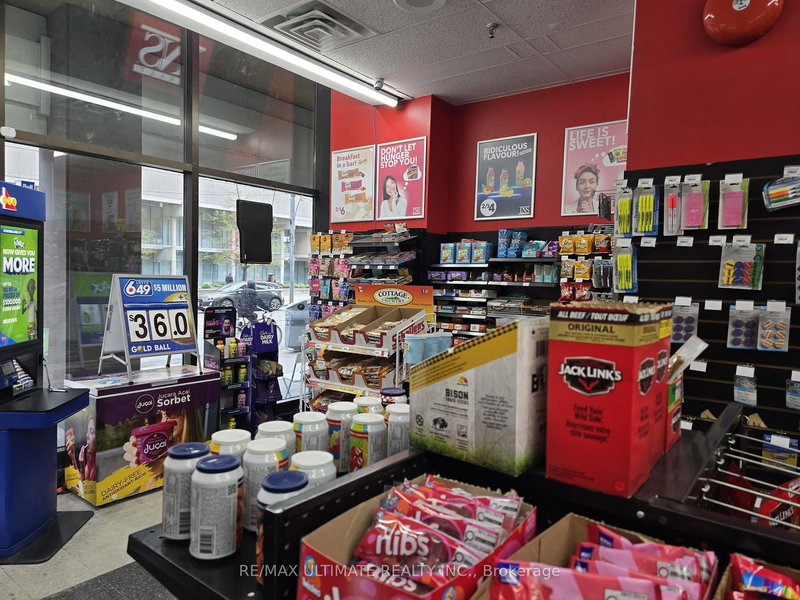 250 Dundas St W, Toronto, M5T 2Z5 | Image 3