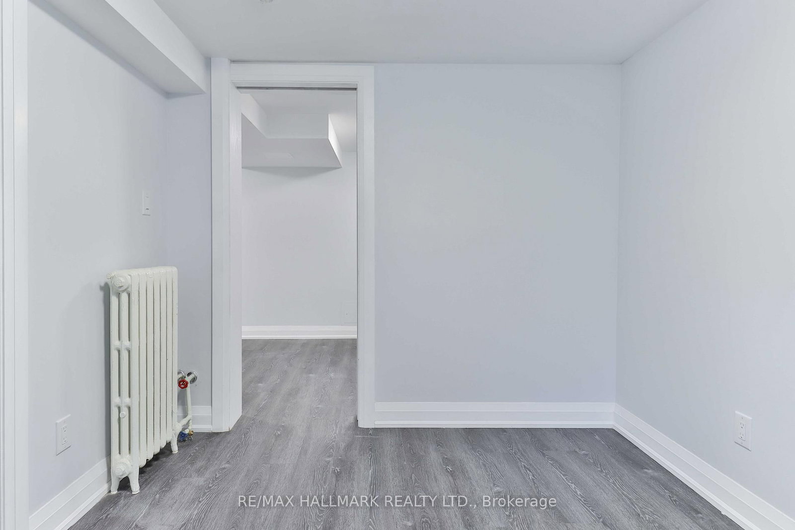 880 College Street, Unit Bsmt - Photo 12