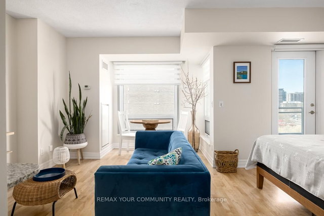 1108 - 8 Scollard Street