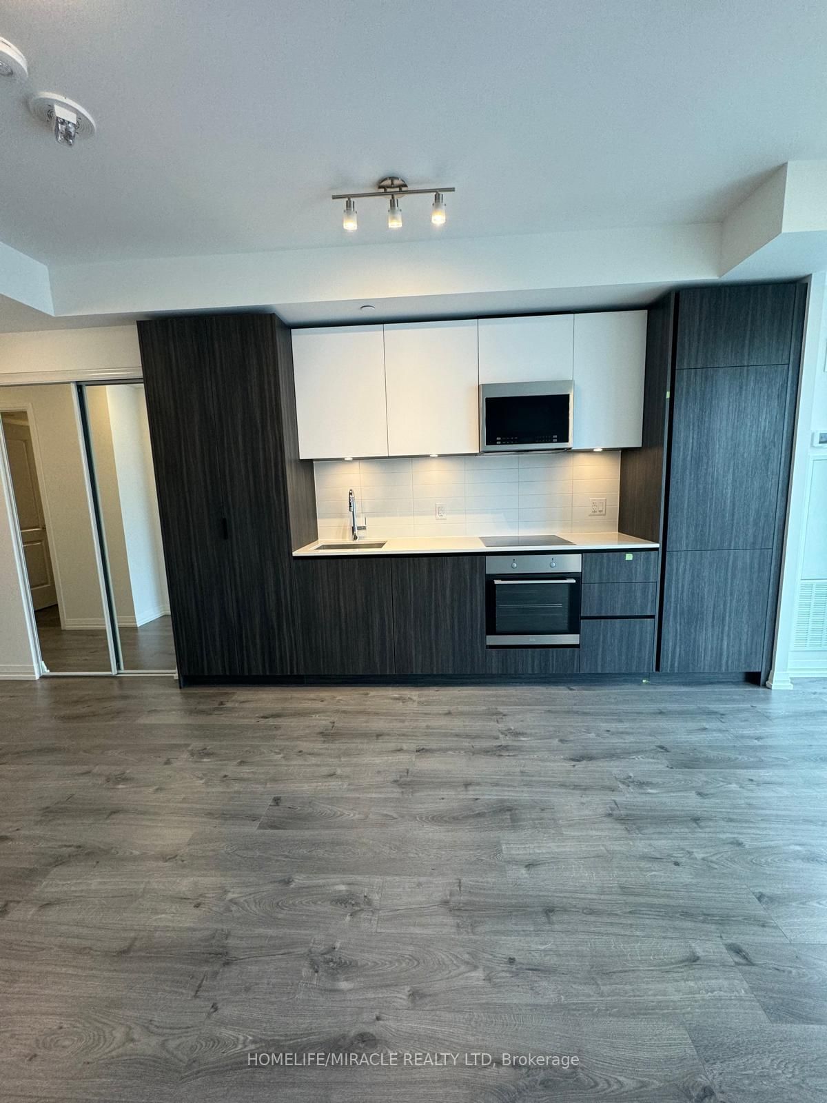 8 Widmer Street, Unit 3508 - Photo 7
