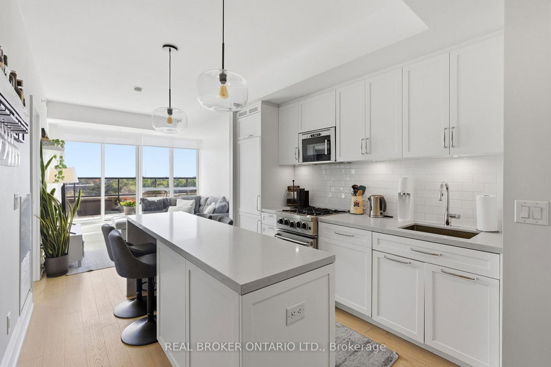 606 - 25 Malcolm Rd, Toronto, M4G 0C1 | Image 2