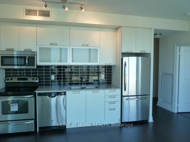 3302 - 28 TED ROGERS Way