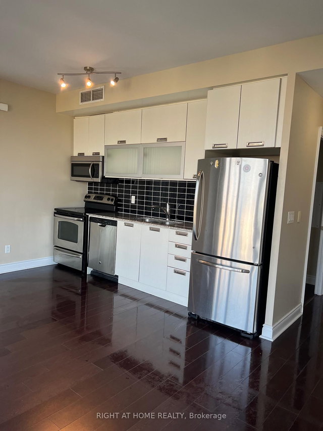 3302 - 28 TED ROGERS Way