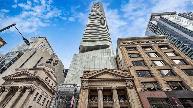 5702 - 197 Yonge Street