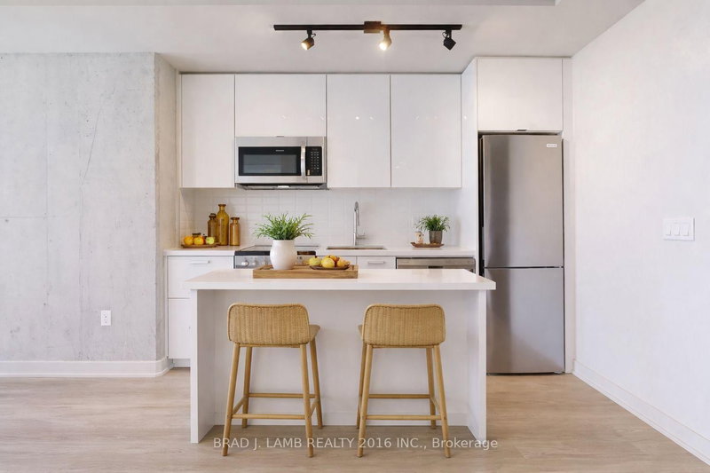 2403 - 284 King St E, Toronto, M5A 1K4 | Image 2