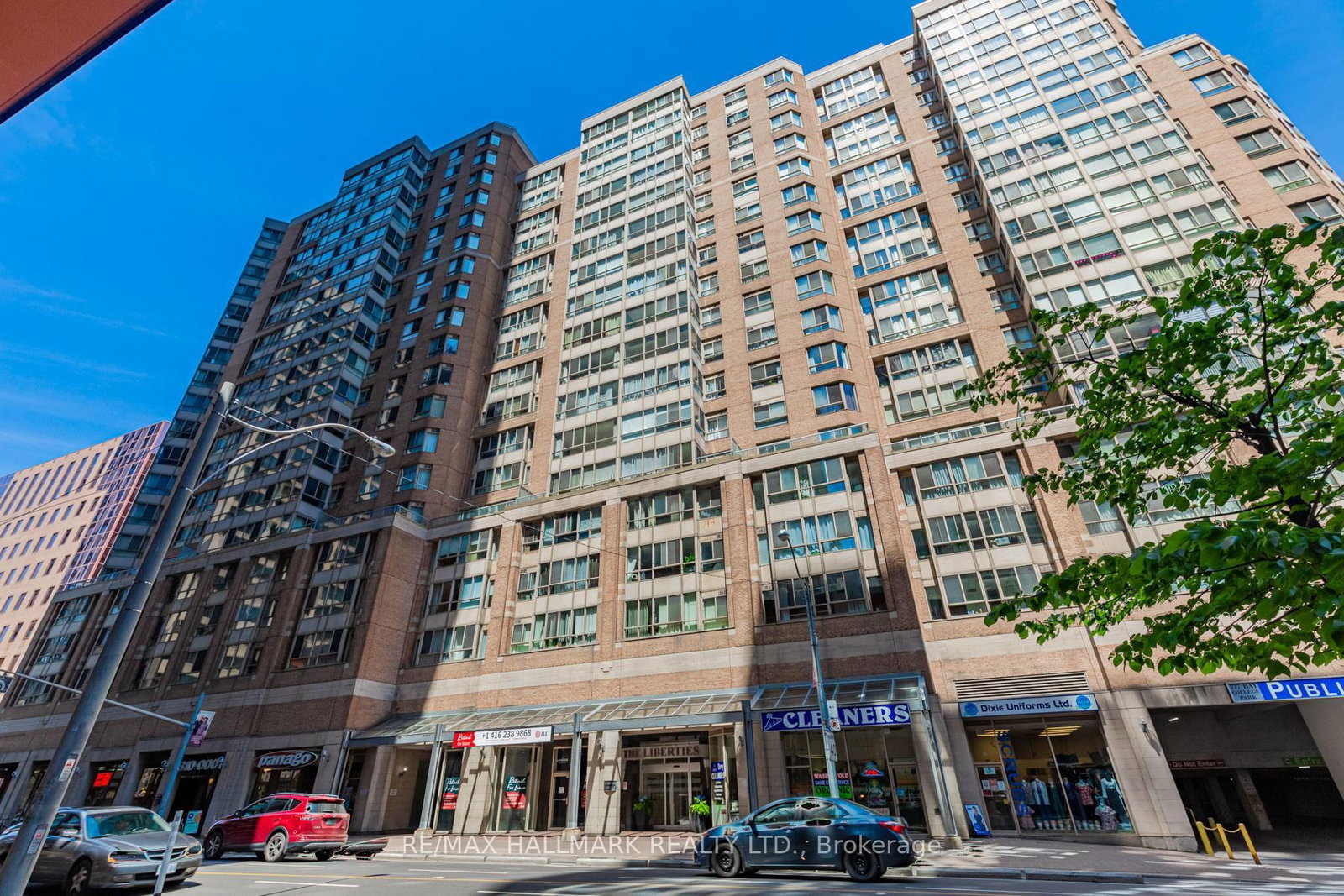 44 Gerrard Street W, Unit 307