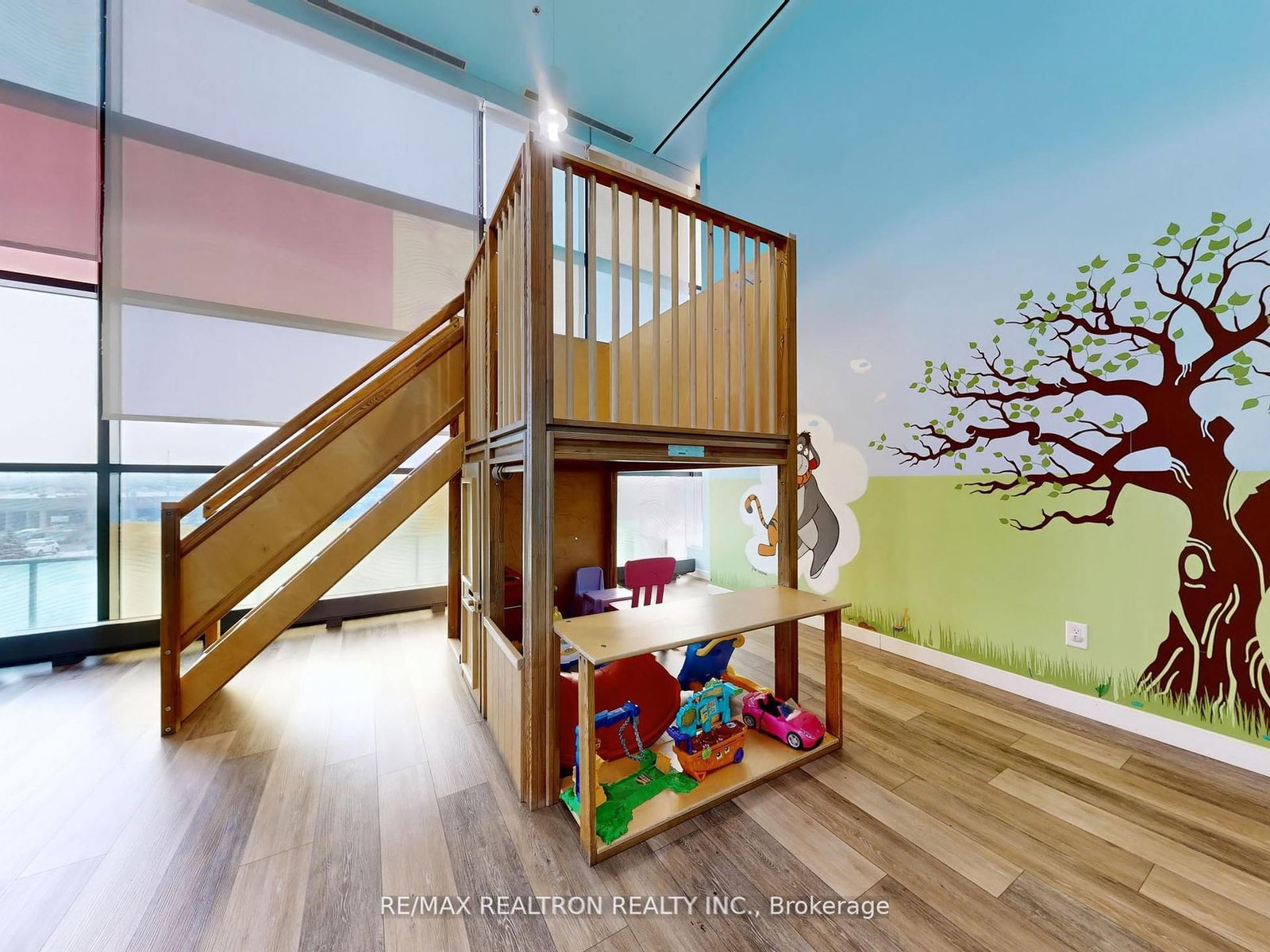 29 Singer Court, Unit Ph07 - Photo 27