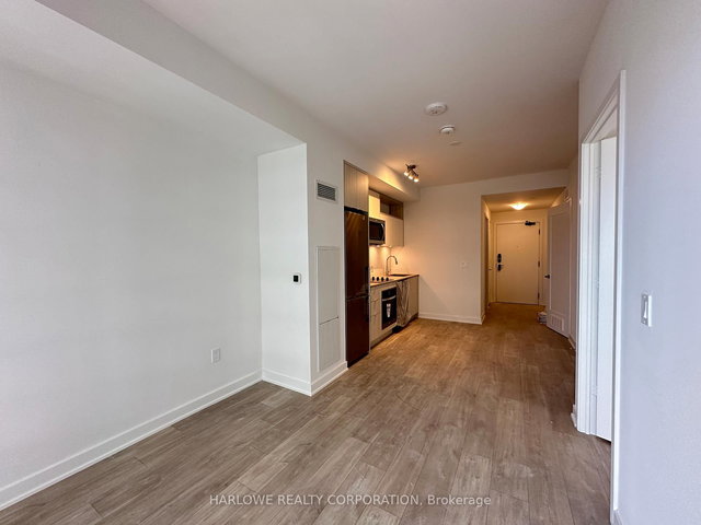 2023 W - 135 Lower Sherbourne Street