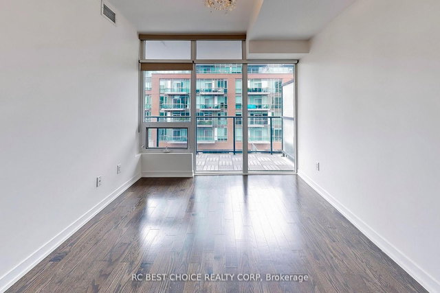 411 - 105 George Street