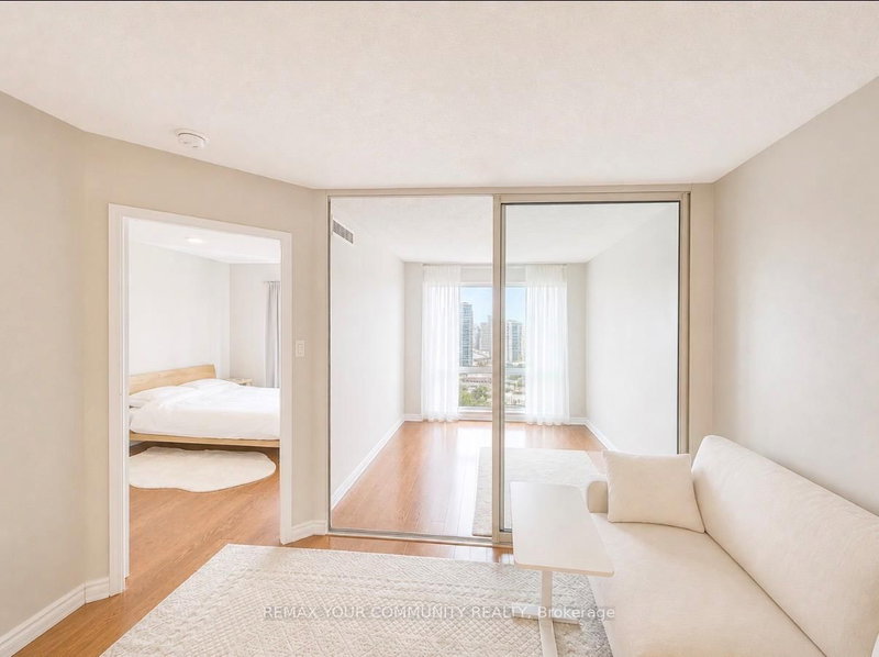 3201 - 1001 Bay St, Toronto, M5S 3A6 | Image 3