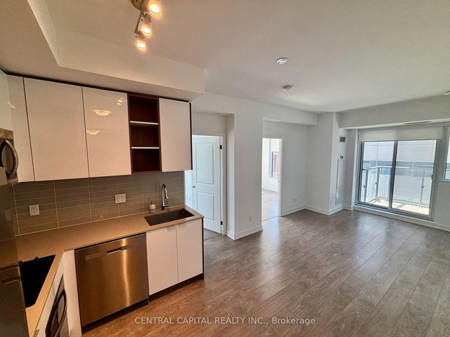 1123 - 543 Richmond Street W