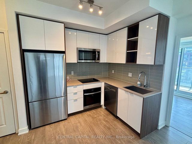 1123 - 543 Richmond Street W