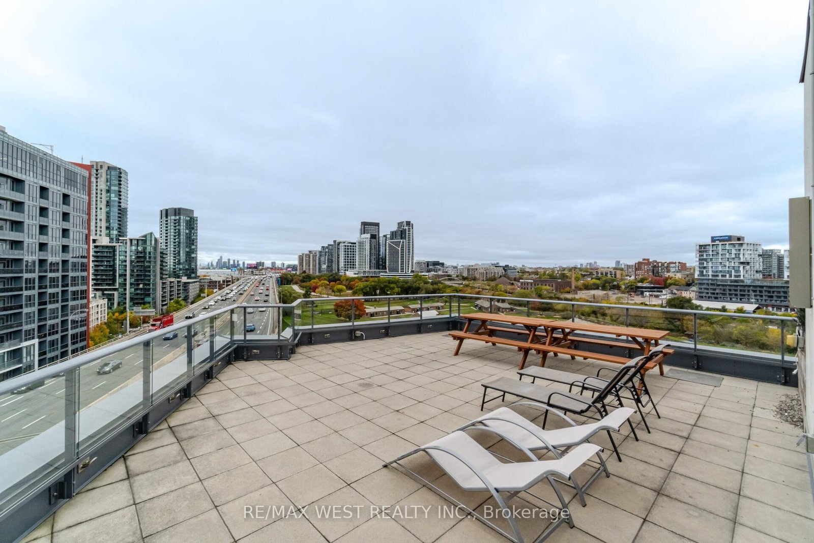 169 Fort York Boulevard, Unit 715 - Photo 43