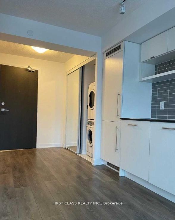 365 Church Street, Unit 1004 - Photo 4