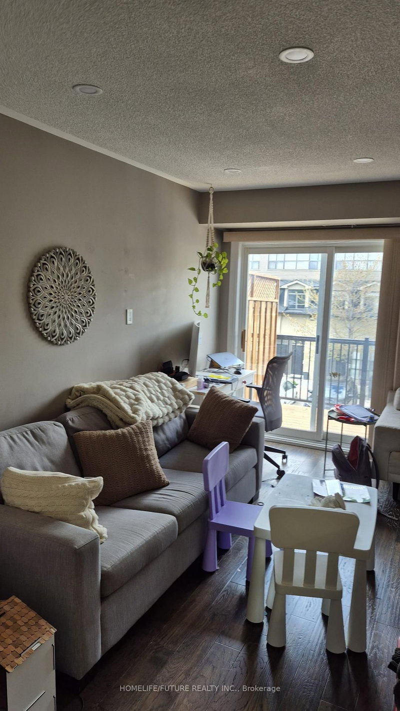home for lease on 213-262 St. Helen's Avenue