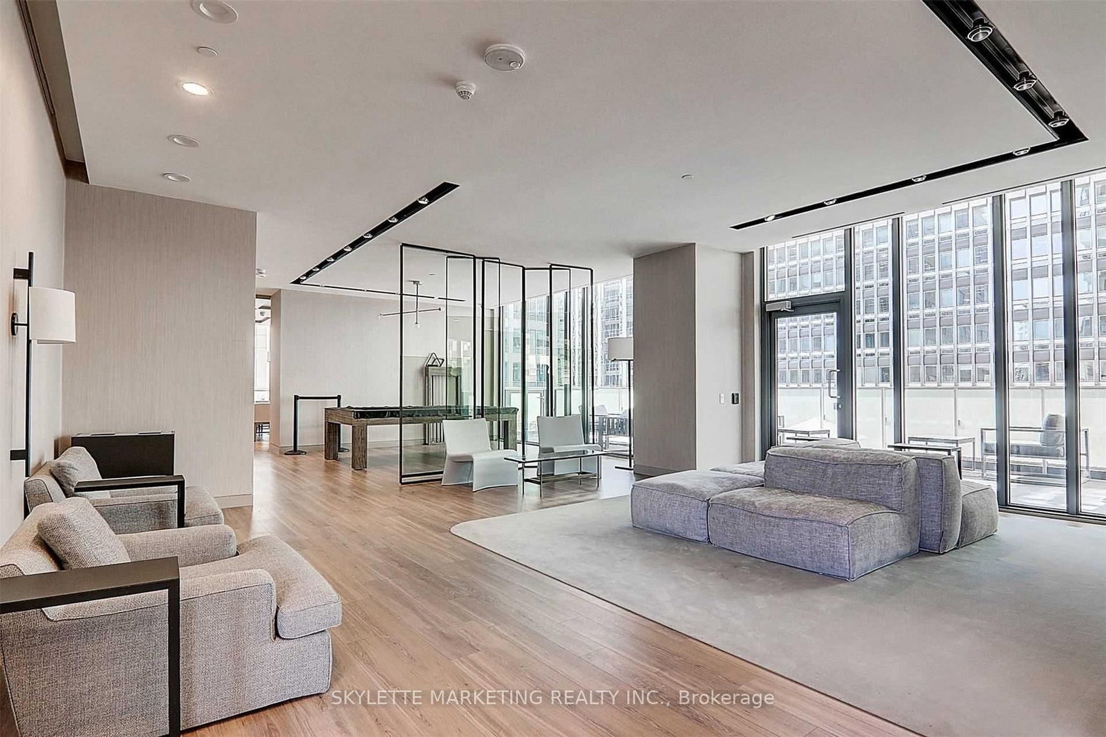 25 Richmond Street E, Unit 2412 - Photo 32