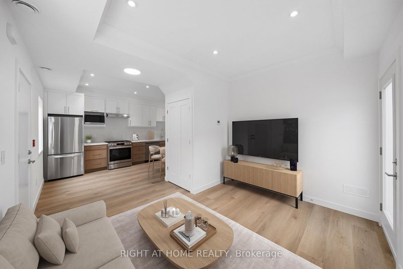 10 - 91 Barton Ave, Toronto, M6G 1P7 | Image 2