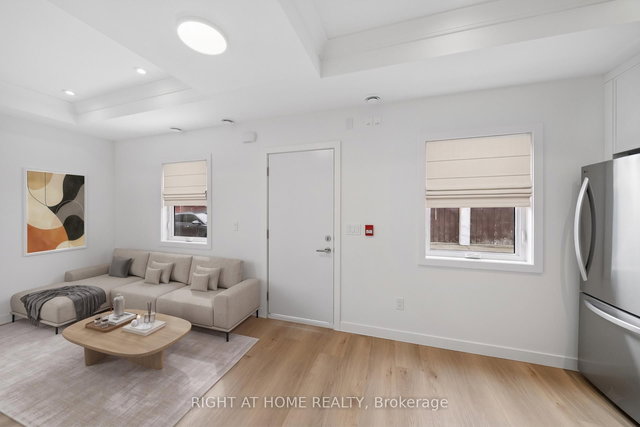 10 - 91 Barton Avenue