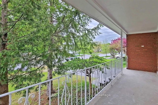 Upper - 23 Chalet Road