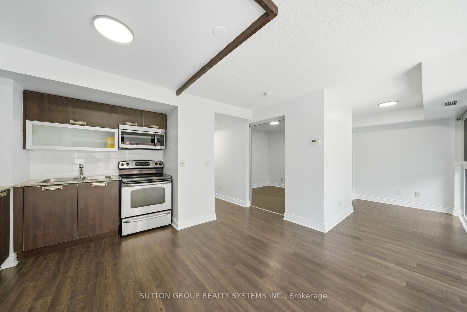 28 Ted Rogers Way, Unit 512 - Photo 16