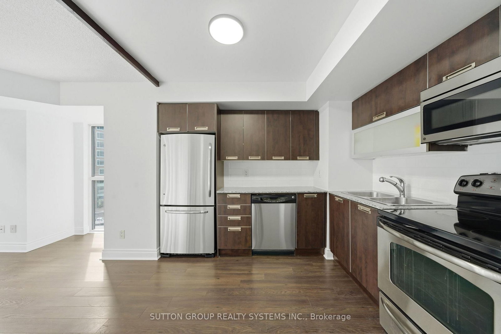 28 Ted Rogers Way, Unit 512 - Photo 2