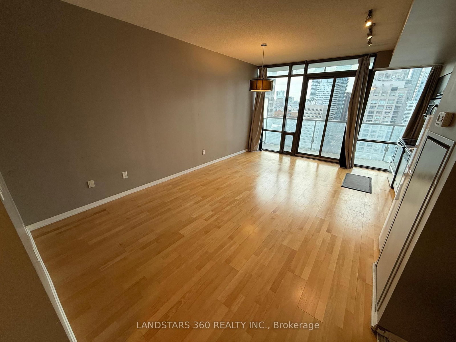 37 Grosvenor Street, Unit 2505 - Photo 3