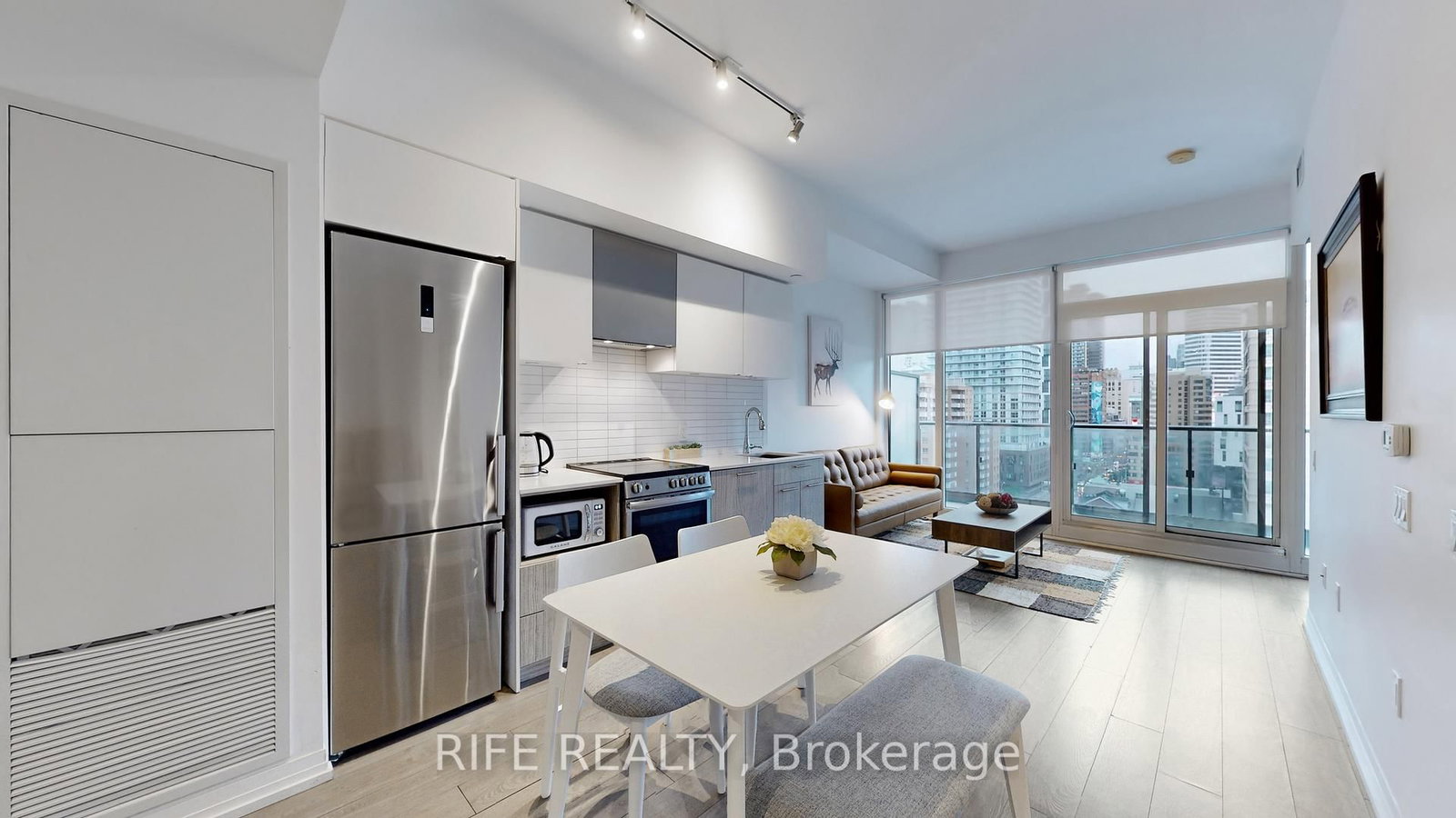 251 Jarvis Street, Unit 830 - Photo 16