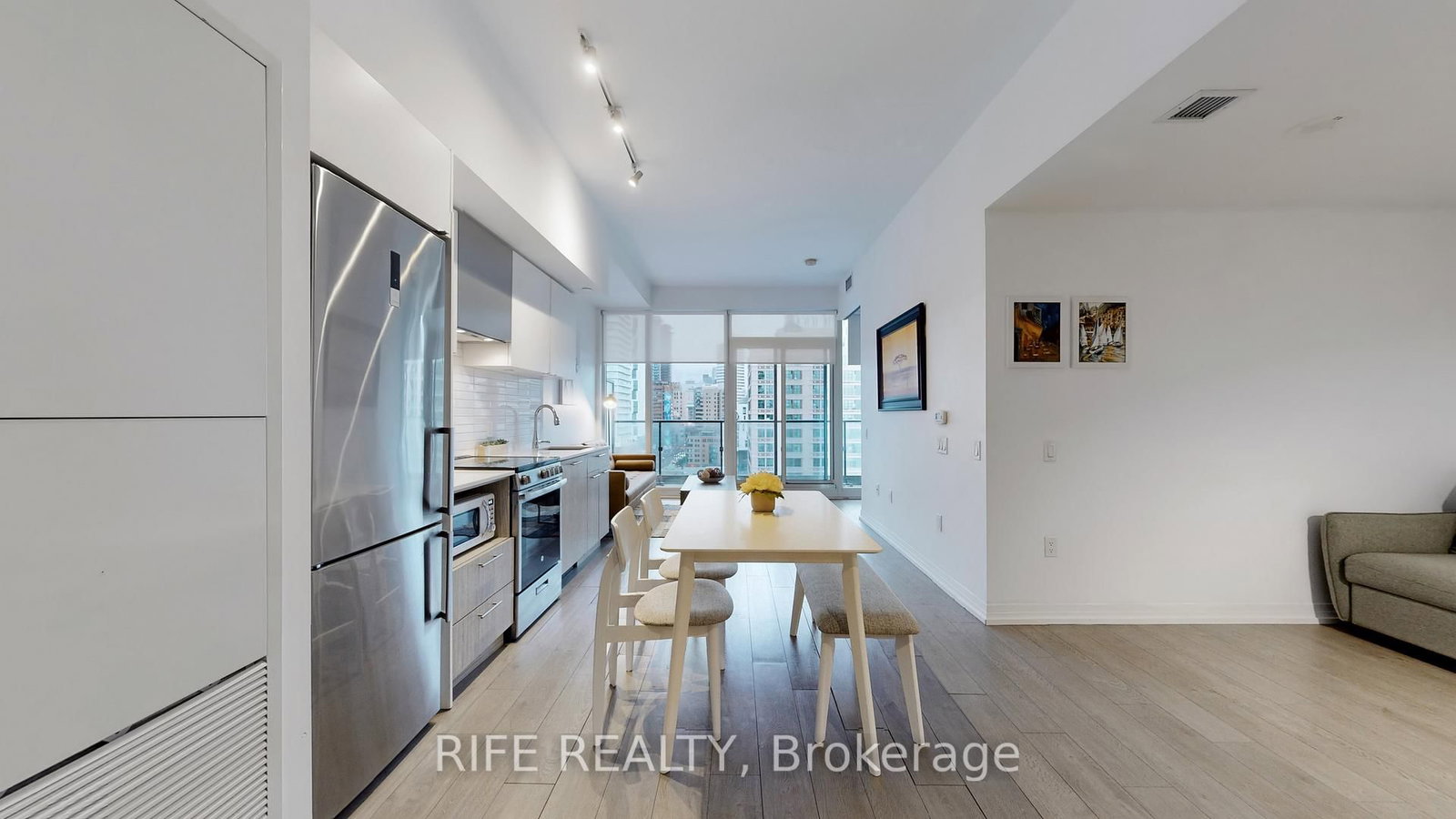 251 Jarvis Street, Unit 830 - Photo 17