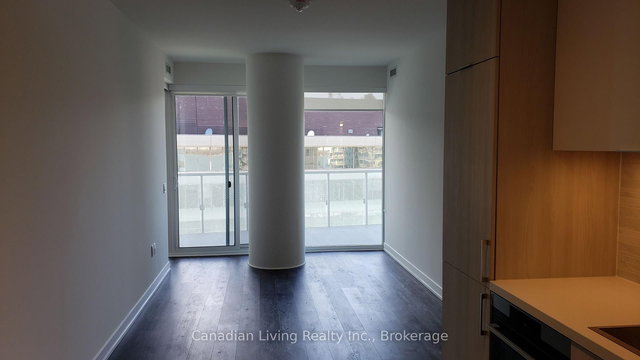 722 - 15 Queens Quay E