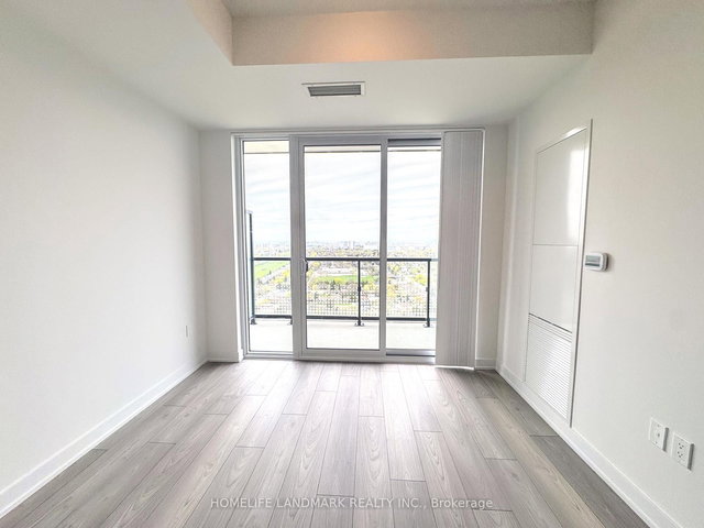 2926 - 5858 Yonge Street