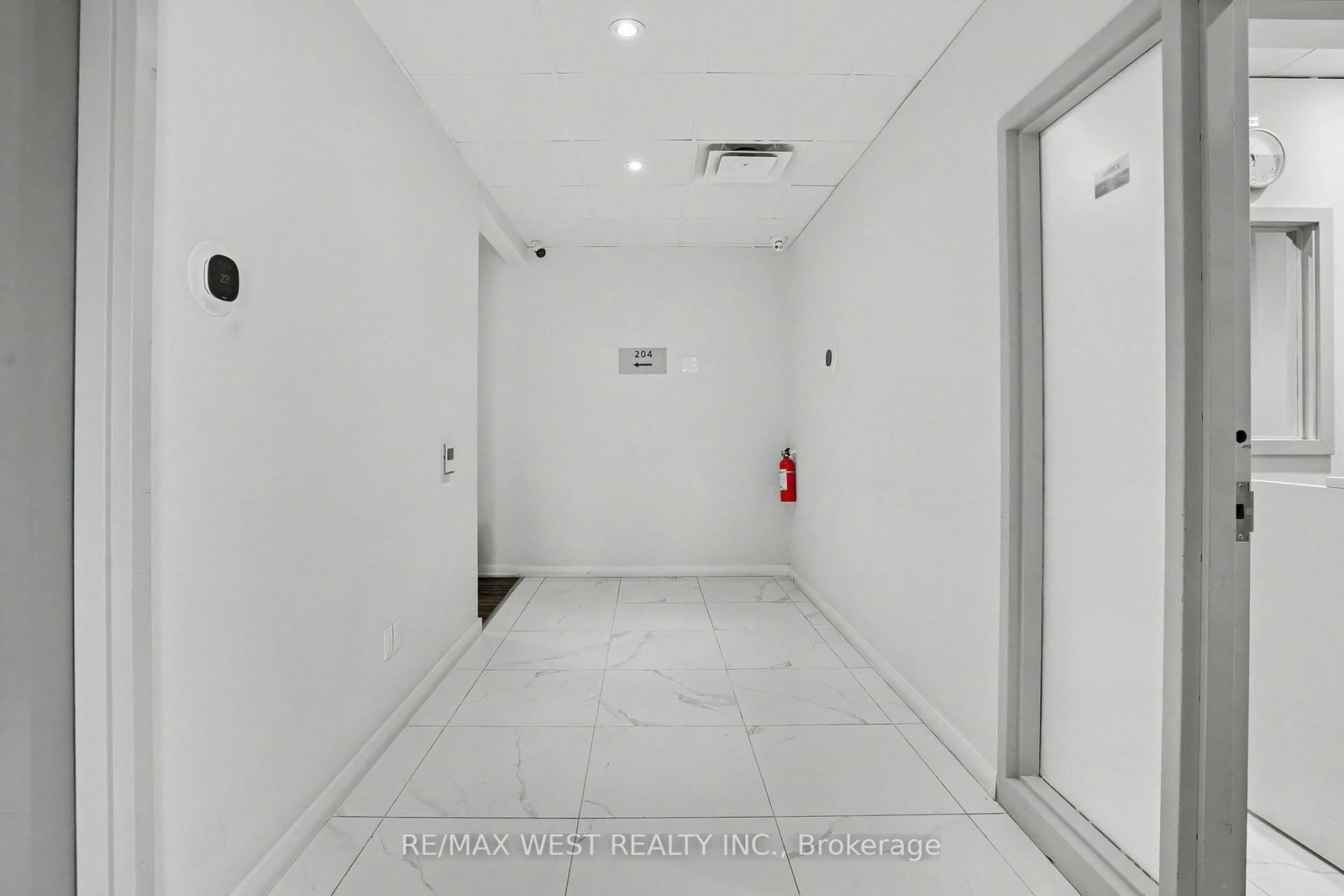 6174 Yonge Street, Unit 202 - Photo 9