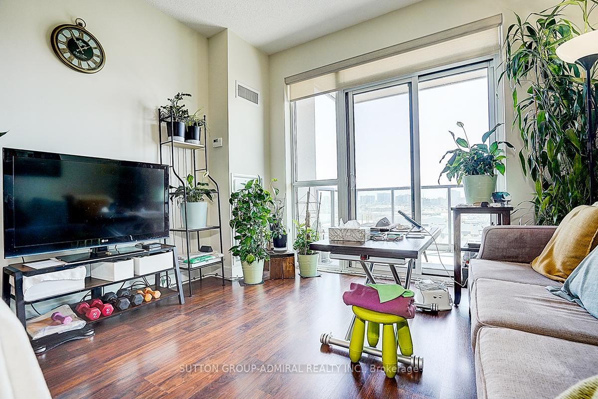 35 Brian Peck Crescent, Unit 1413 - Photo 12