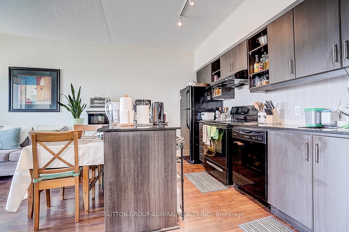 35 Brian Peck Crescent, Unit 1413 - Photo 7