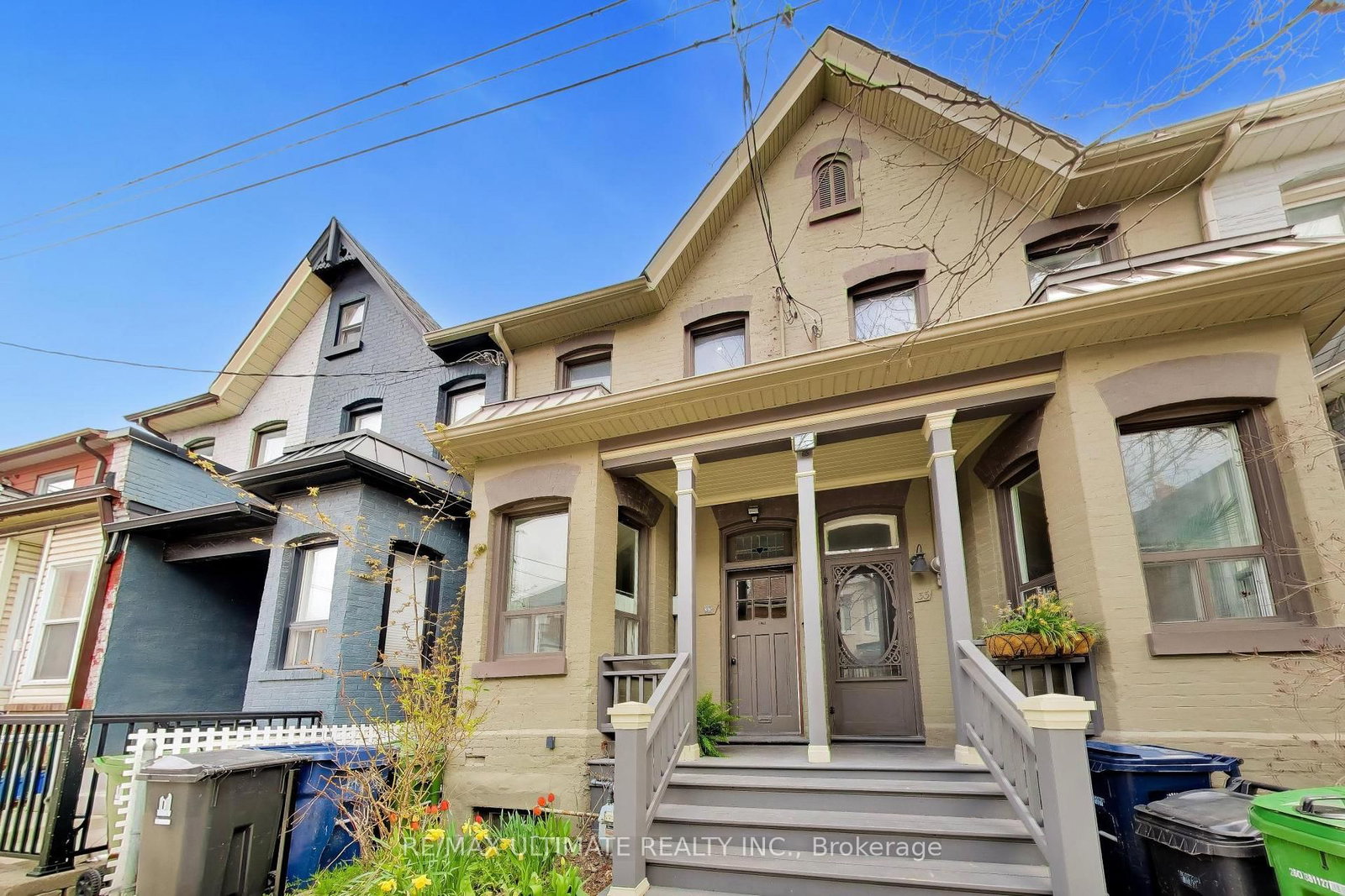 35 Manning Avenue - Photo 2