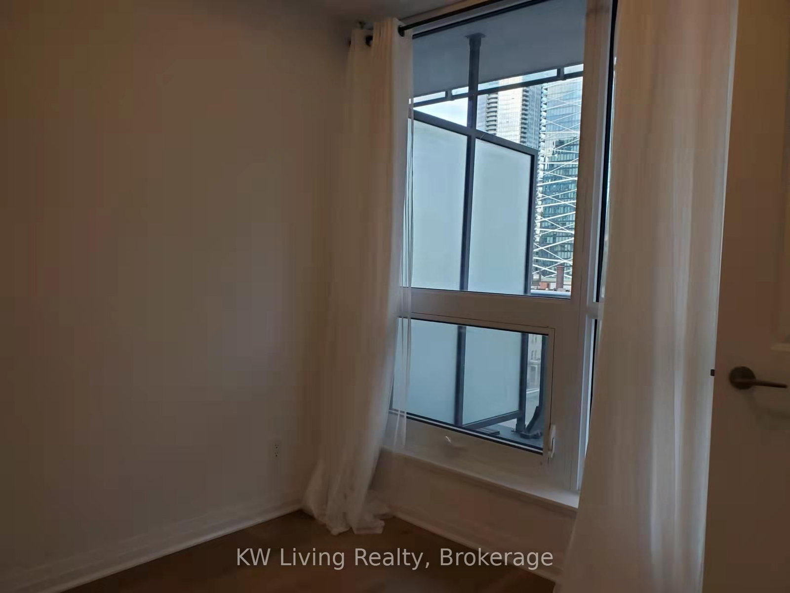 8 Mercer Street, Unit 905 - Photo 12