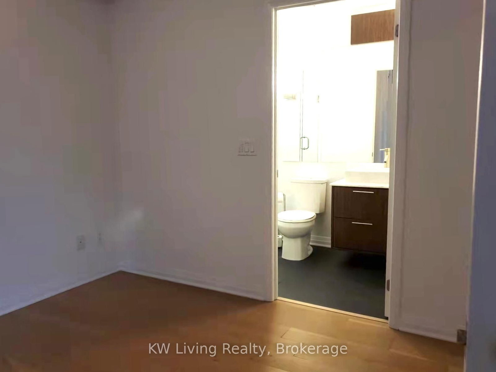 8 Mercer Street, Unit 905 - Photo 18