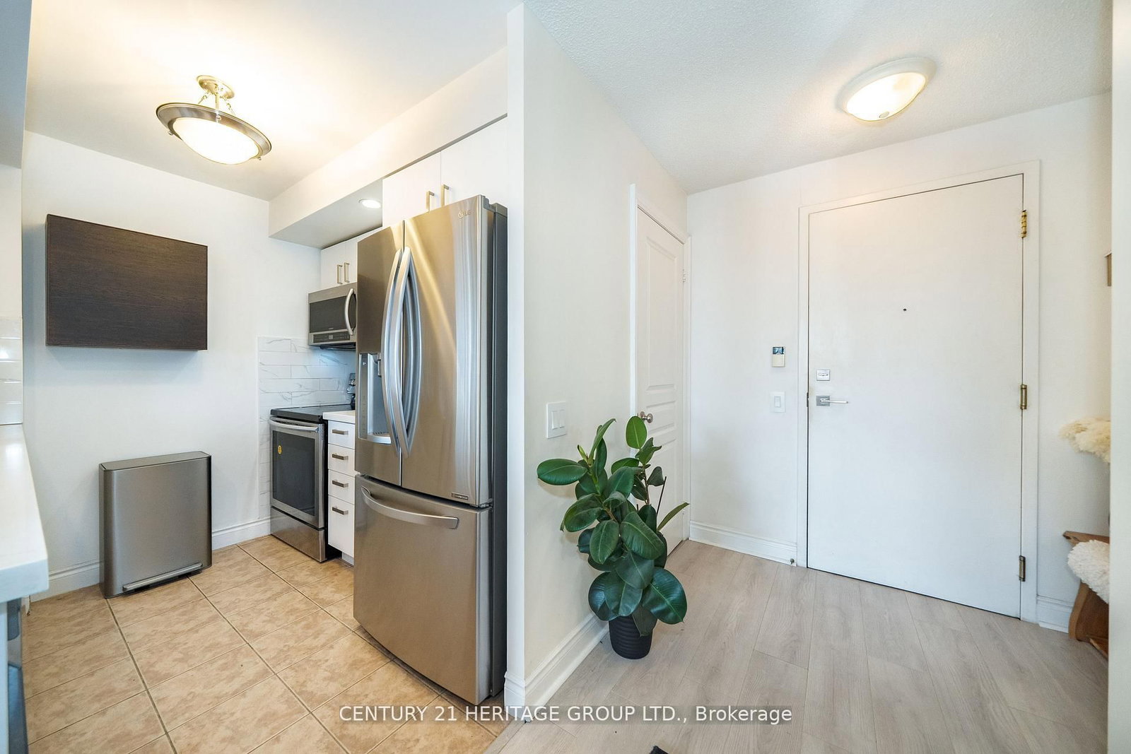 10 Northtown Way, Unit 1111 - Photo 9