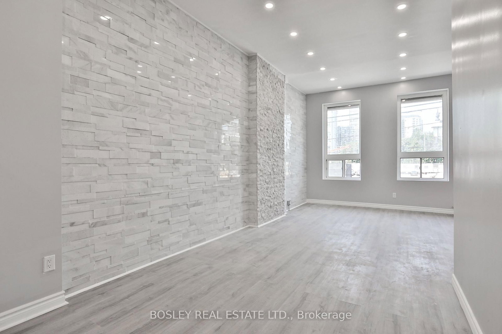 179 Queen Street E - Photo 18