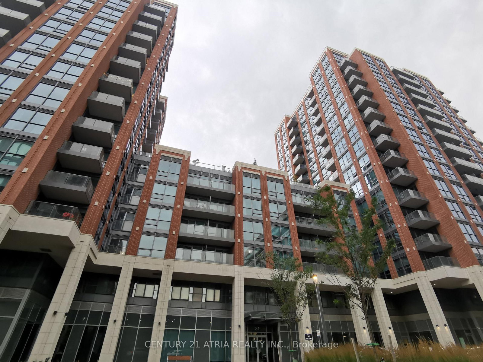 31 Tippett Road, Unit 209