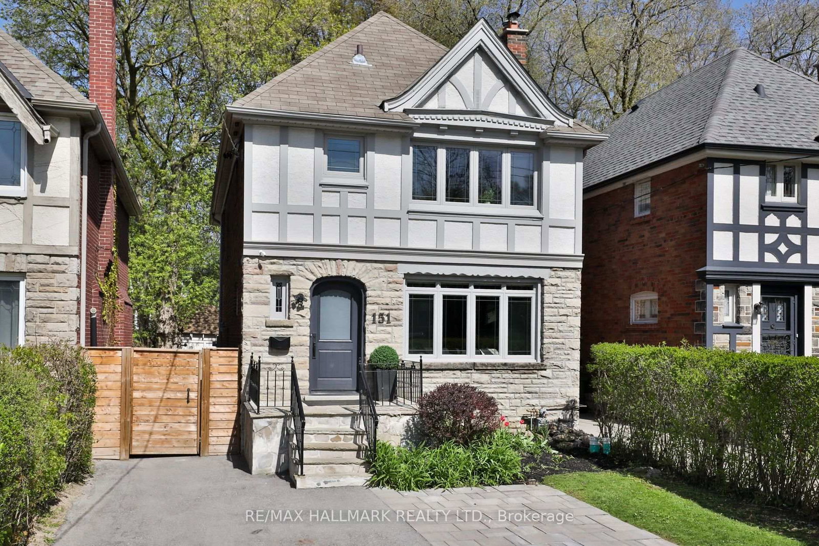 Property at 151 Chiltern Hill
