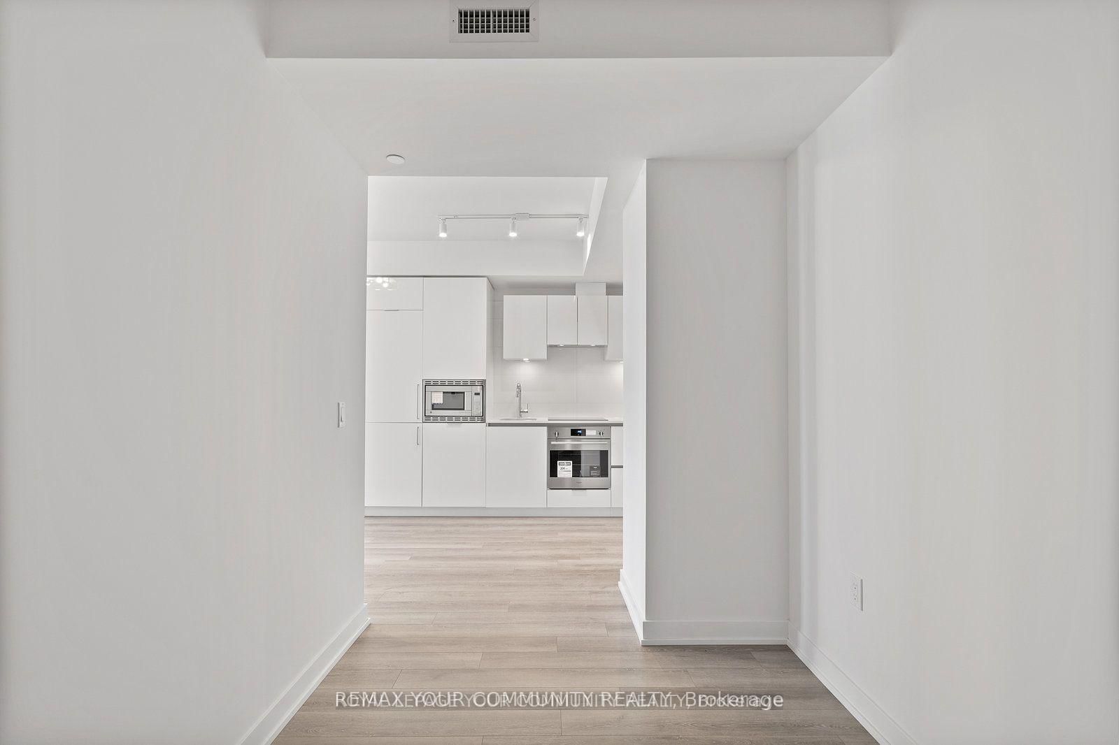 238 Simcoe Street, Unit 2001 - Photo 11