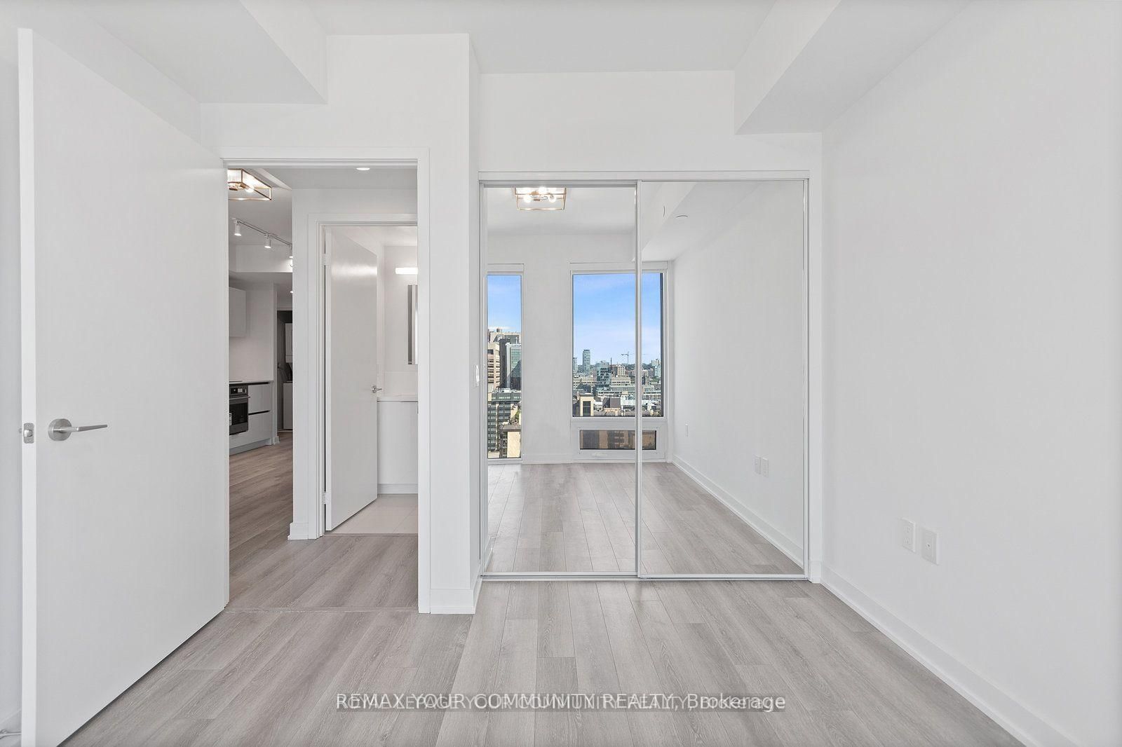238 Simcoe Street, Unit 2001 - Photo 20