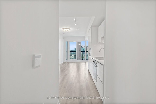 2001 - 238 Simcoe Street